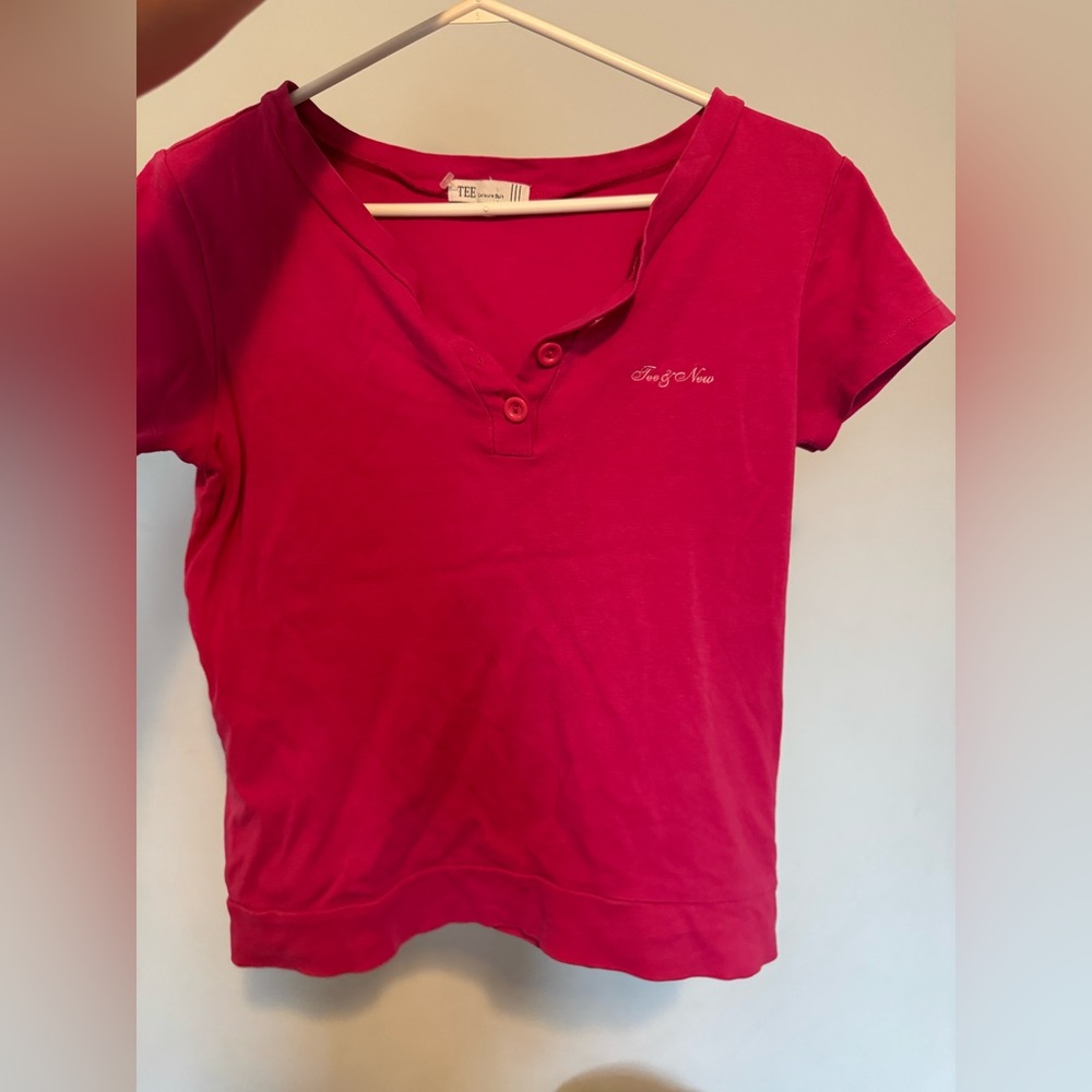 Pink y2k tee